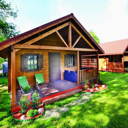 Homes With Terraces, Large Garden Feriehus Chrostowo