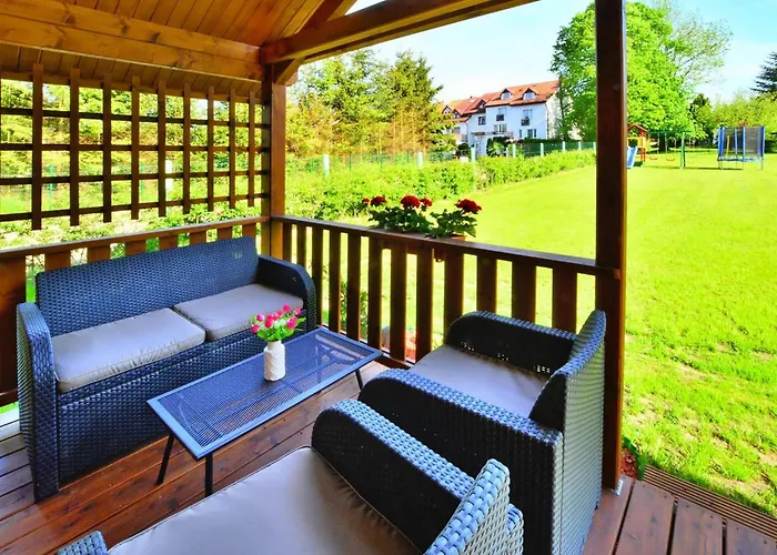 Сasa de vacaciones Homes With Terraces, Large Garden Ustronie Morskie